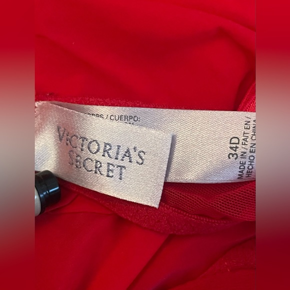 Victoria’s Secret Satin And Lace Embellished Cupped Mini Slip 34D - Picture 10 of 10